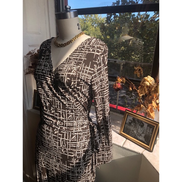 Ann Taylor Dresses & Skirts - Ann Taylor-Bamboo Print Wrap Dress